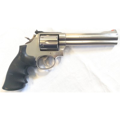 SMITH & WESSON 686