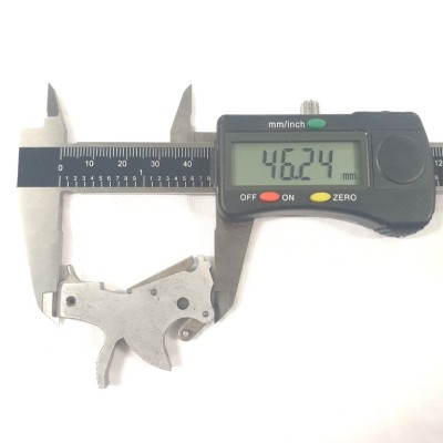 Smith & Wesson Hammer Assembly Old Style telaio L .265 Chrome 047260000