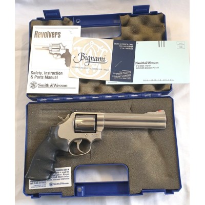 SMITH & WESSON 686